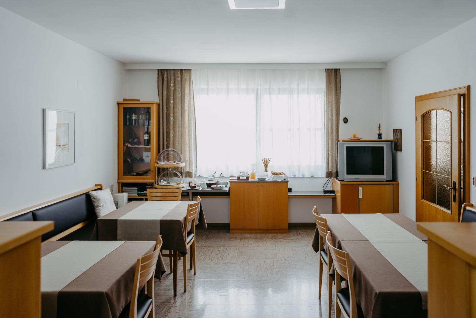 Winzerhof Michael Gartner Bed & Breakfast Илмиц Екстериор снимка